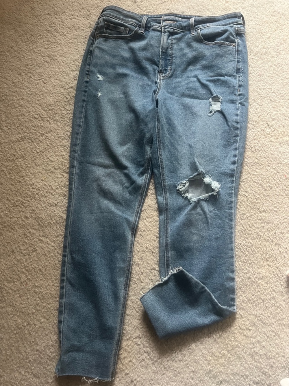 Old Navy Women's Light Blue Ripped Skinny Jeans